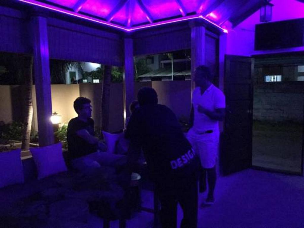 Local Island Inn Hangnaameedhoo Exterior photo